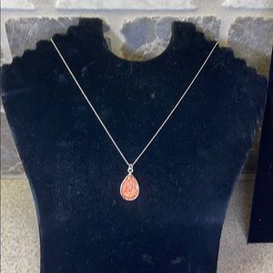 PEACH 🍑 PAIR SHAPED NECKLACE